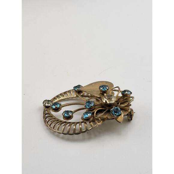 Vintage Blue Rhinestone Flower Heart Brooch Gold Tone Mid Century - Picture 2 of 6